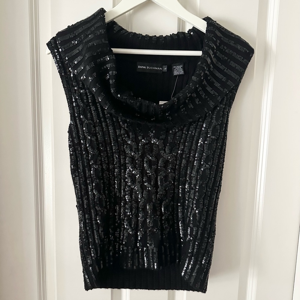 $495 Dana Buchman Sleeveless Cashmere blend Top
